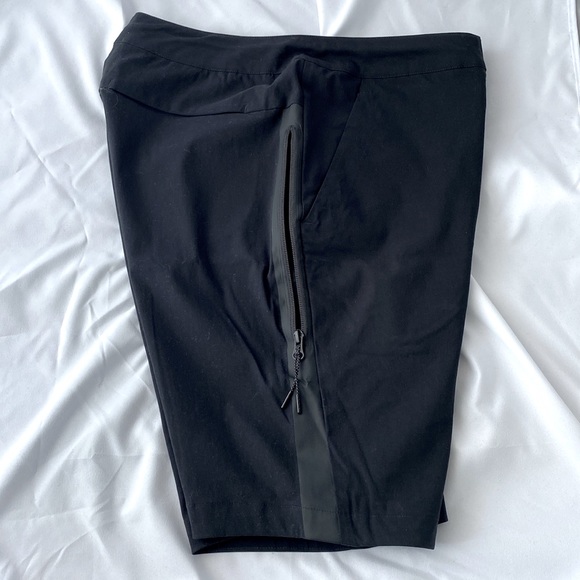 Nike Tech Street Shorts (S) - Picture 3 of 5